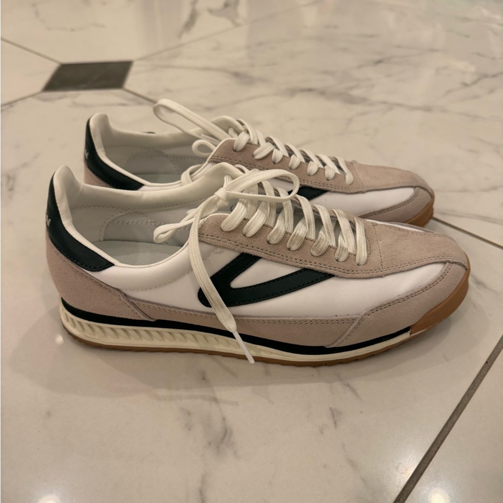 Tretorn sneakers sz 8 white w green